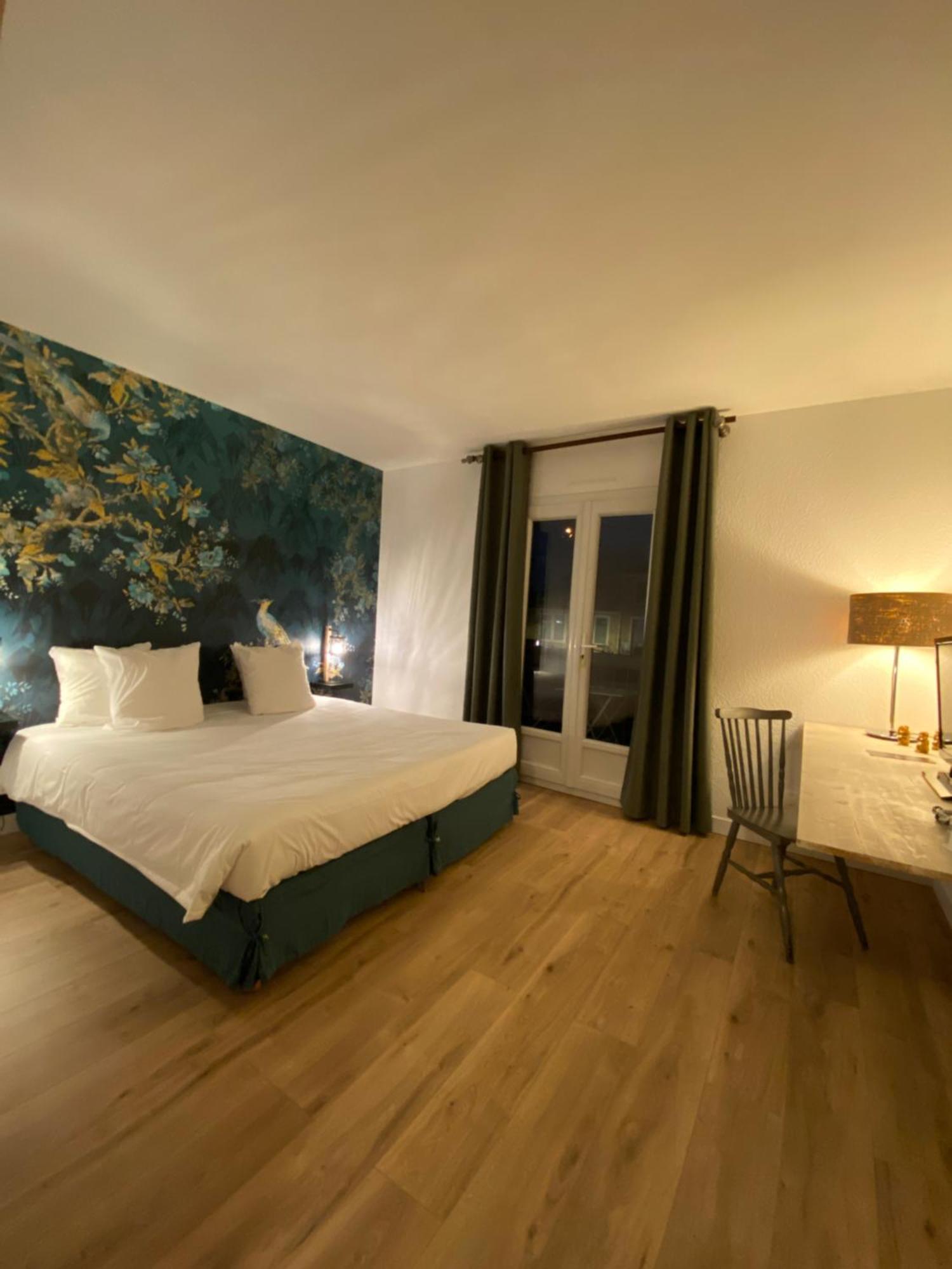 Logis Hotel Medieval, Montelimar Nord Rochemaure Экстерьер фото